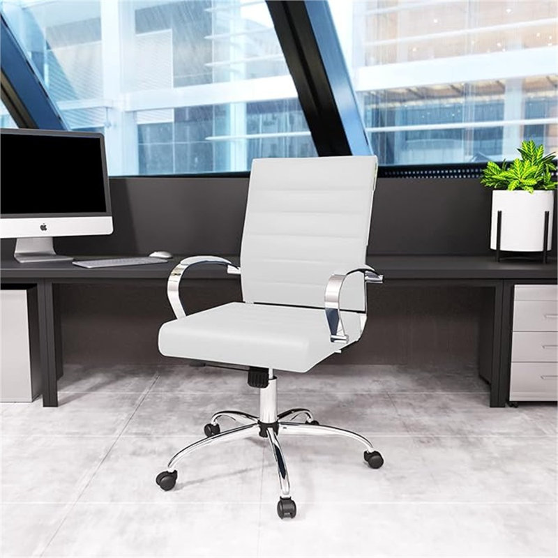 Fauteuil de bureau en cuir LeisureMod Benmar, Blanc