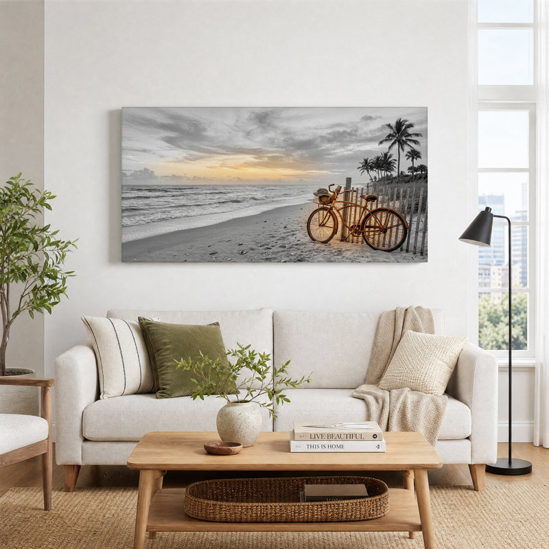 Tableau sur toile représentant un vélo vintage appuyé contre une clôture de plage en bois, 32“W x 16”H