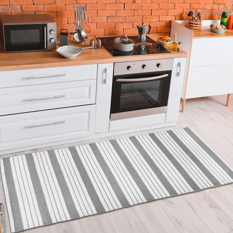 CABANA STRIPE RUNNER Bath Rug