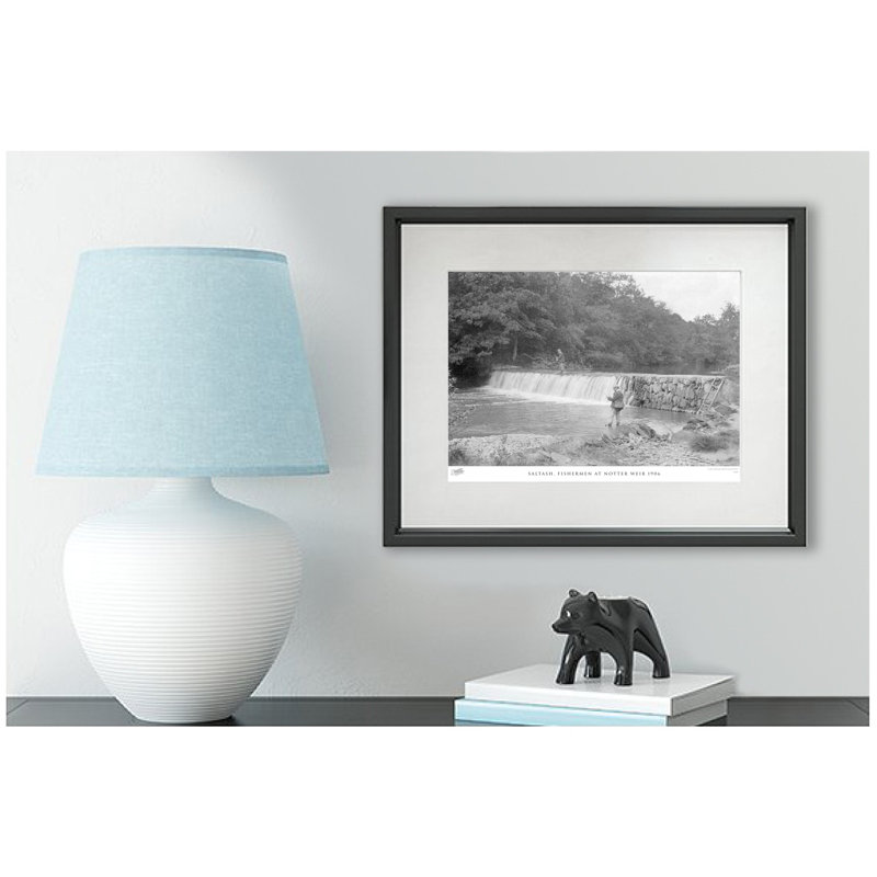 Saltash, Fishermen At Notter Weir 1906 by Francis Frith - Single Picture Frame Print, 60cm H x 80cm W x 2.3cm D