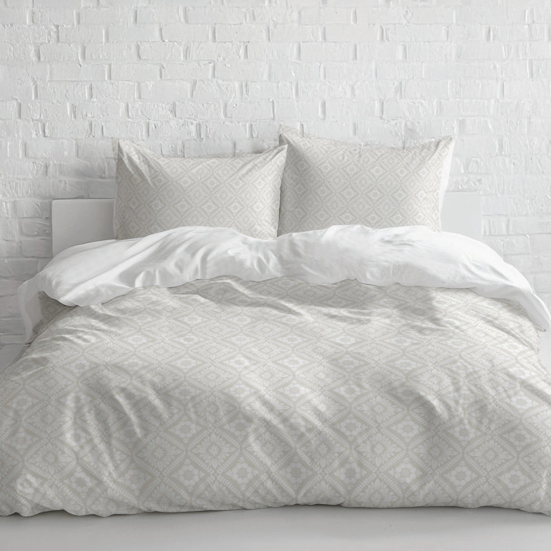 Talia Small 3- Piece Decorative Lightweight Comforter Set, King Comforter + 2 King Pillowcases, Ivory