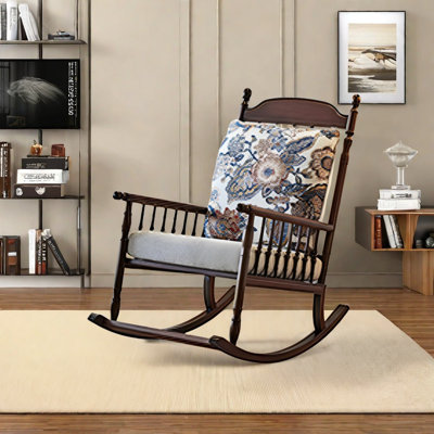 Chaise berçante élégante en noyer massif