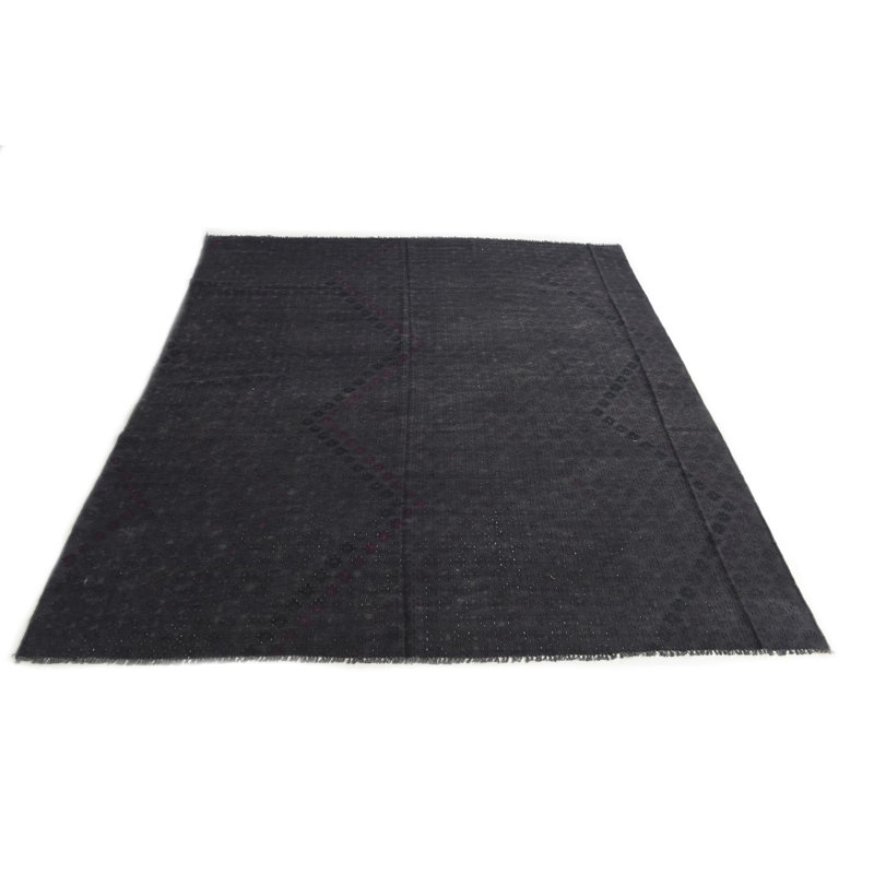 Tapis noir Jessen