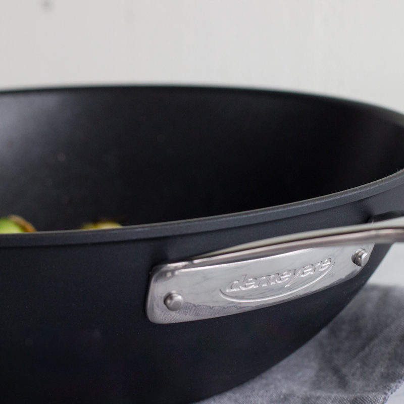 Wok en aluminium antiadhésif de 6,3 po Demeyere AluPro