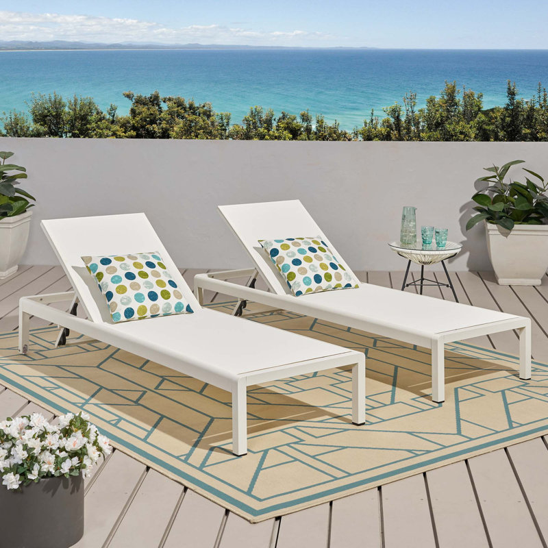 Chaise longue tendance pour l'extérieur, H 11,75 po x l 77,5 po x P 25,25 po, Blanc, 2