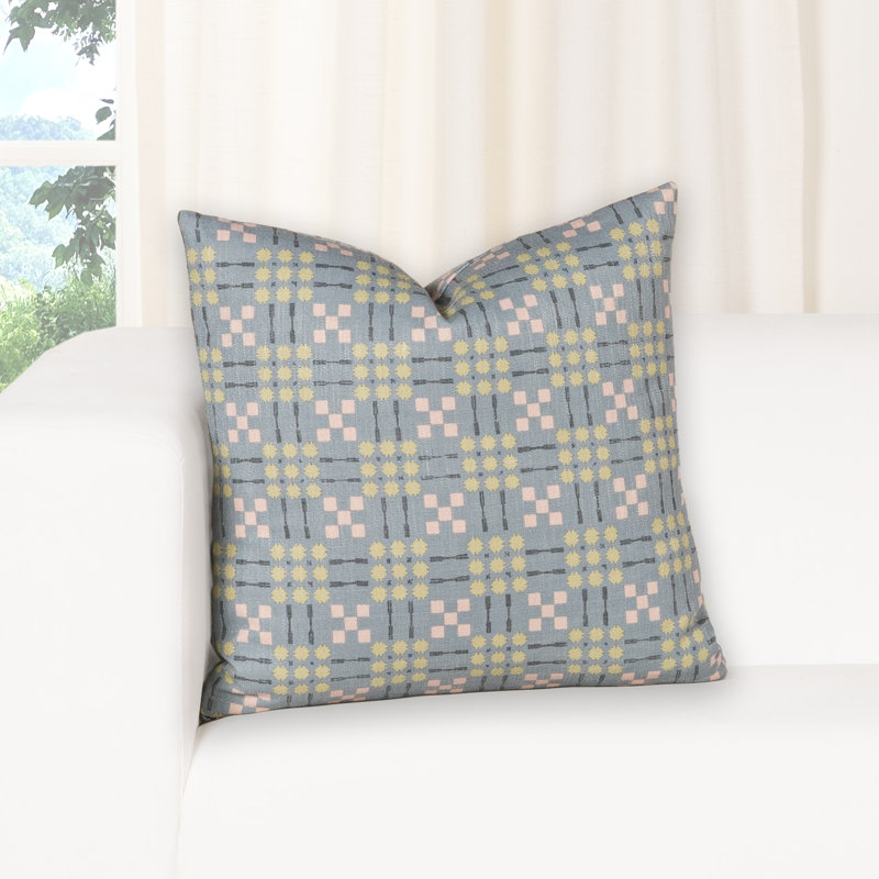 Coussin décoratif à motif géométrique Gridwork, Carré 20 po, Plumes, Rose