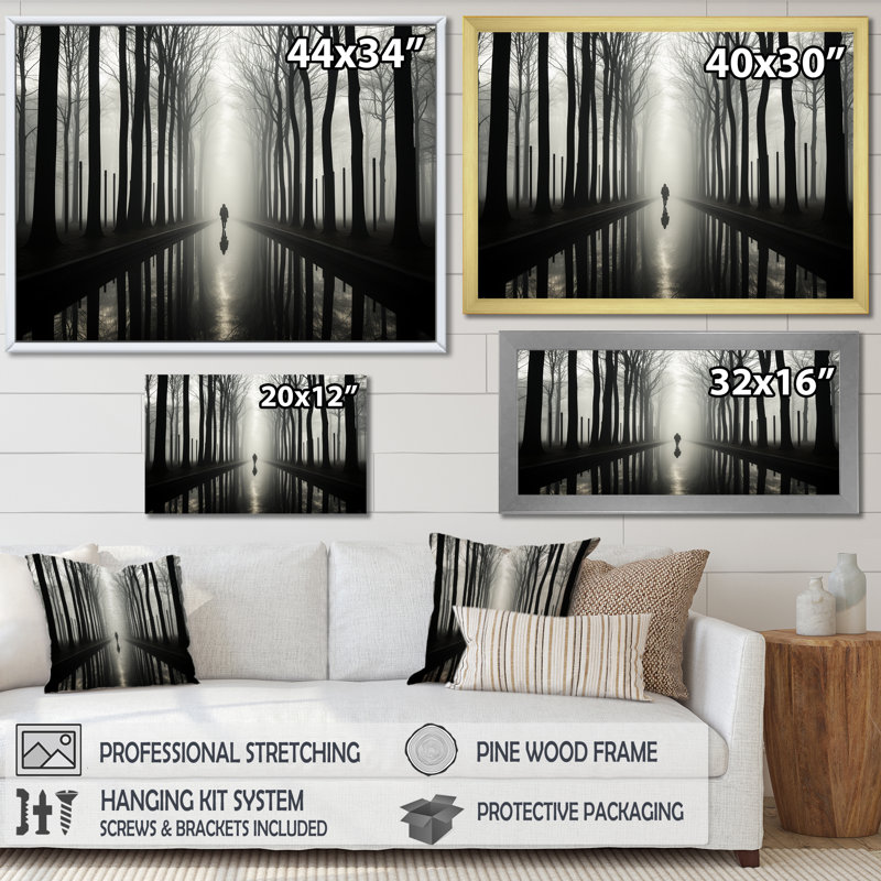 «Black and White Forest Silence», art mural encadré «Forest», H 24 po x l 32 po x P 1 po, Cadre simple blanc