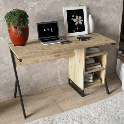 Arania Computer Desk