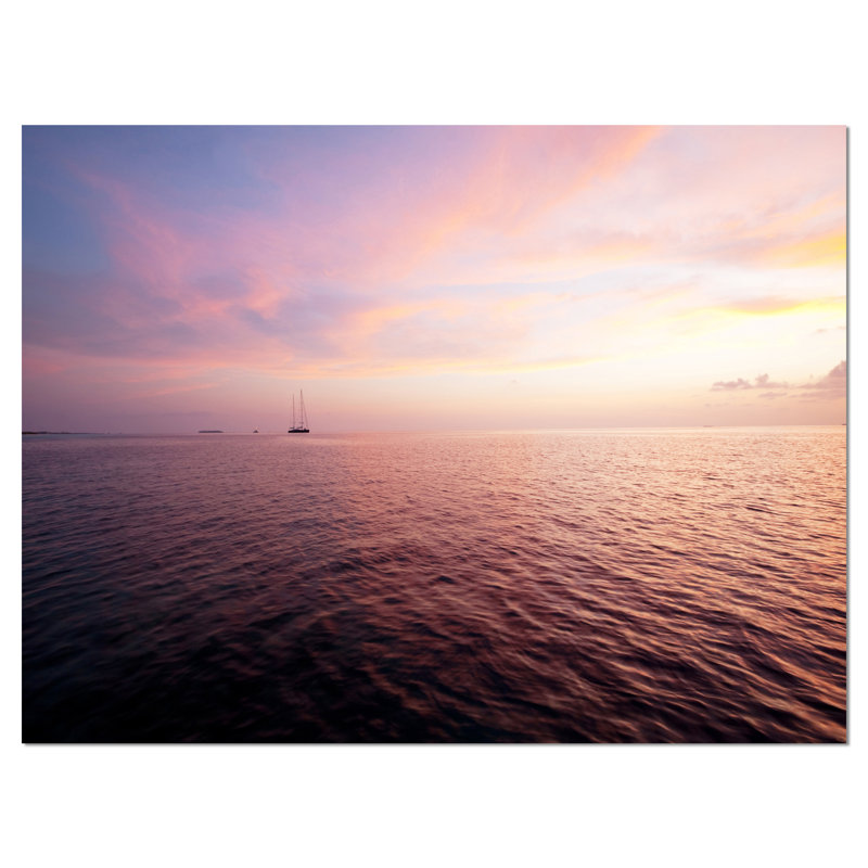 Mauve cloudy seascape view modern beach, reproduction de photo sur toile tendue, H 20 po x l 20 po x P 1 po