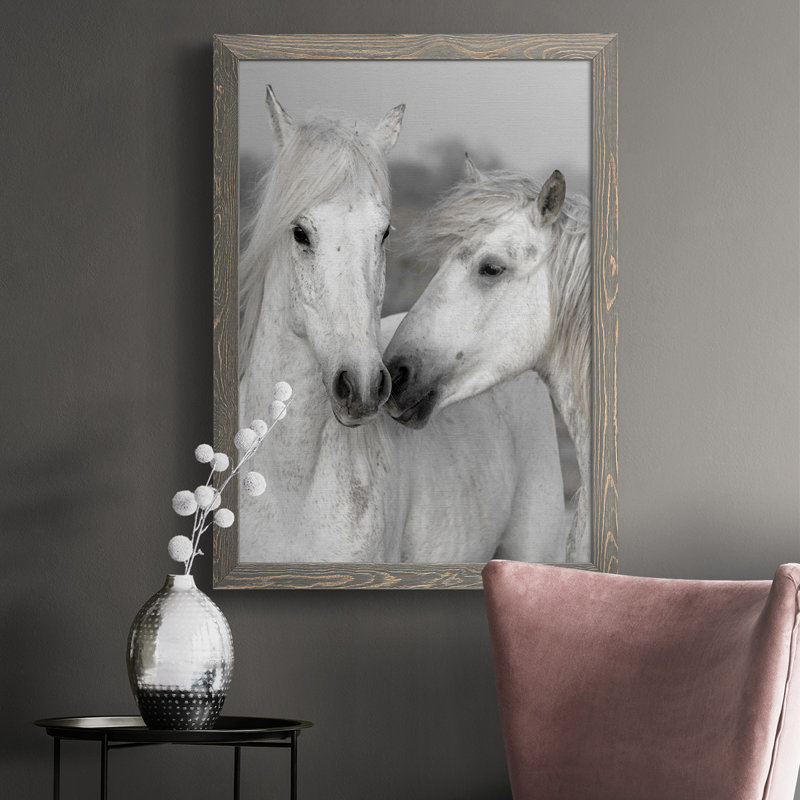 Farwell Affection I, reproduction d'art sur toile, Encadré gris, H 43,5 po x l 31,5 po x P 1 po