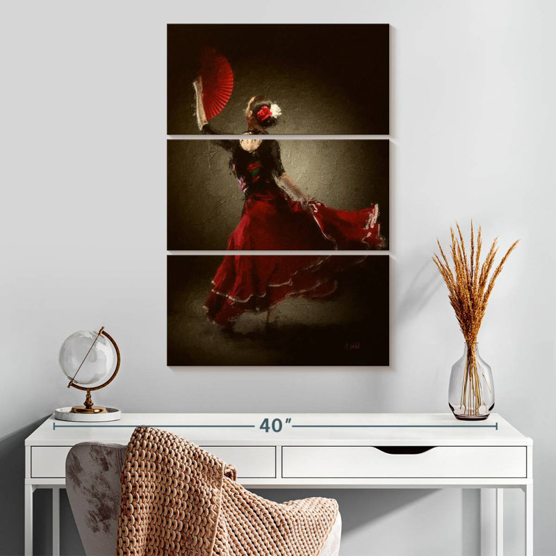 Enn The Red Fan, H 32 po x l 20 po