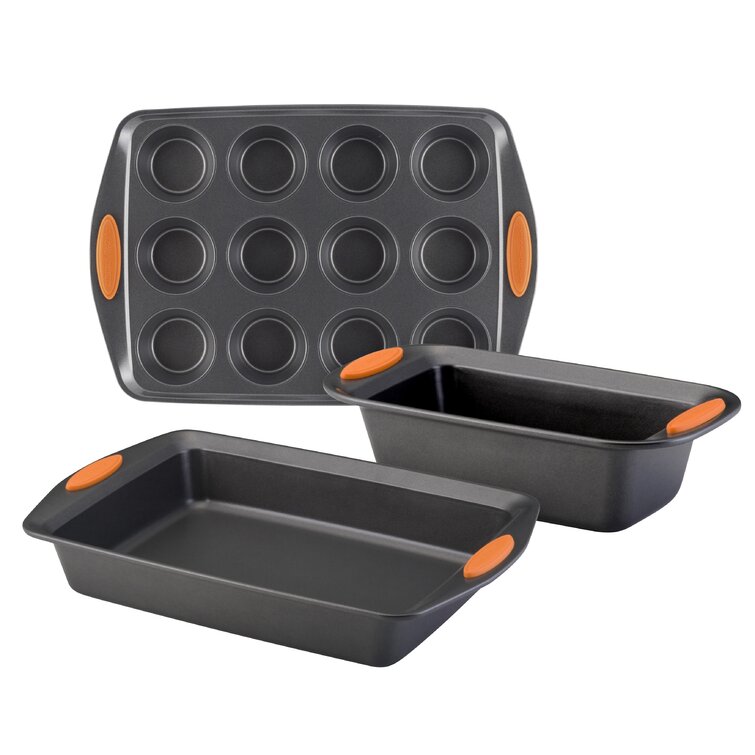 Rachael Ray Yum-o! Bakeware Oven Lovin' Nonstick Muffin, Loaf, and Cake Pan  Set, 3-piece