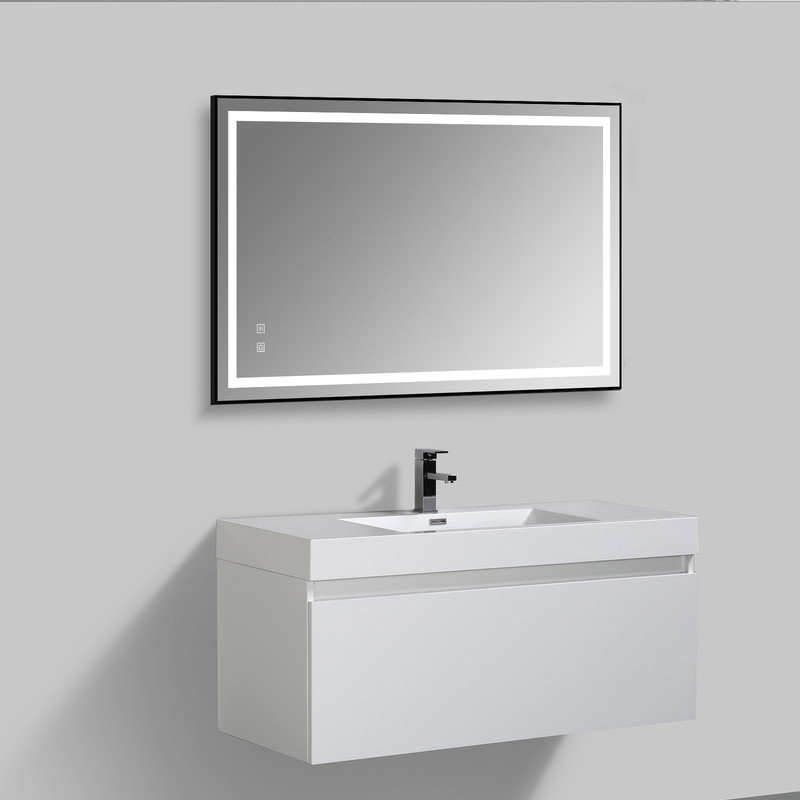 Miroir de salle de bain mural noir Pieze, 24 po x 32 po