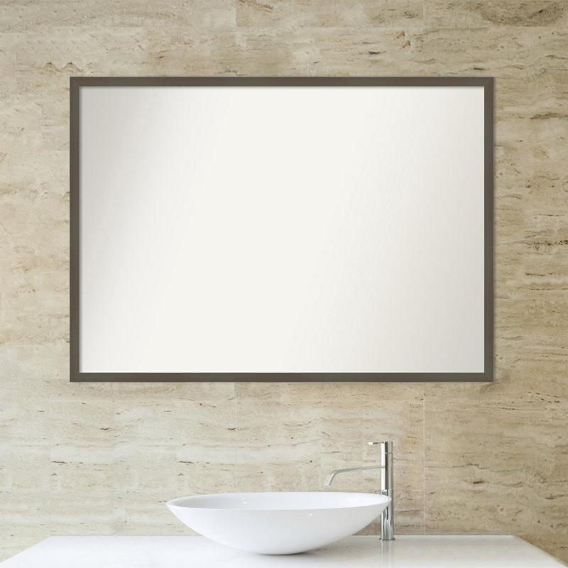 Miroir mural de salle de bain Svelte, H 28,5 po x l 39,5 po