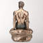 Figurine de 8,46 pouces de hauteur en bronze coulé à froid tatoué assis sur Rock Beach