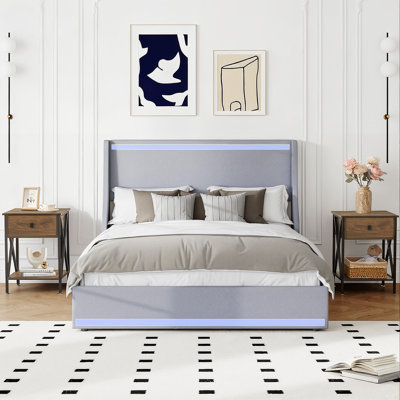 Ensemble de chambre à coucher 3 pièces rembourrée grise, cadre de lit plateforme avec tête de lit et tables de chevet à lumières DEL, ports de chargement USB et Type-C, tiroirs de rangement, 2 tables de chevet modernes avec tiroir et tablette, ensemble de mobilier de chambre complet