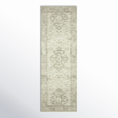 Oriental Area Rug in Ivory/Silver