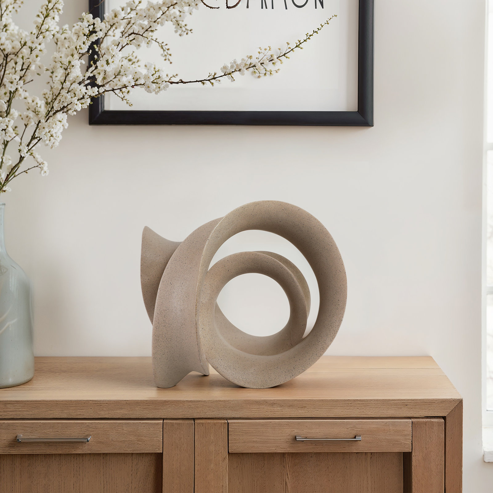 Large Loop Statue, Tan