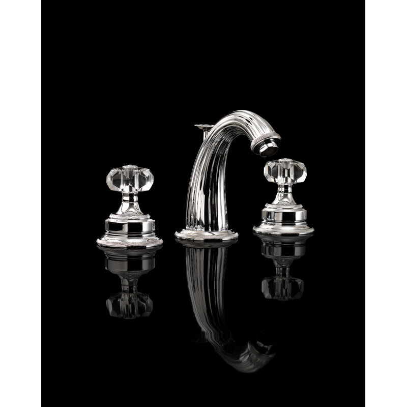 King Widespread Bathroom Faucet with Drain Assembly, Chrome