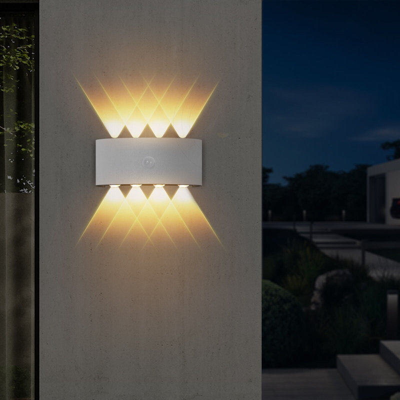 Bladimir White 22cm H Integrated LED Outdoor Flush Mount, 1 Light