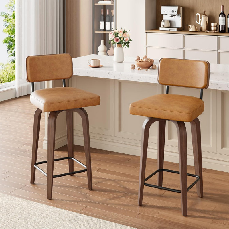 Ensemble de 2 tabourets de bar pivotants caramel, hauteur de comptoir 26 po, similicuir, pieds en noyer, design Mid-Century