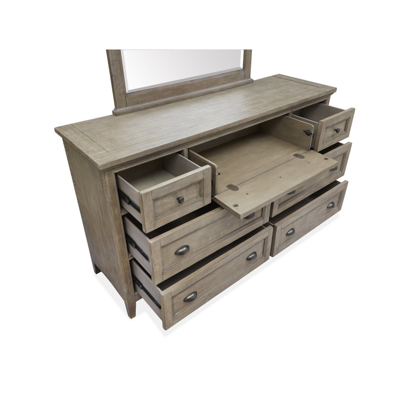 Richlands 64'' W 7 - Drawer Dresser