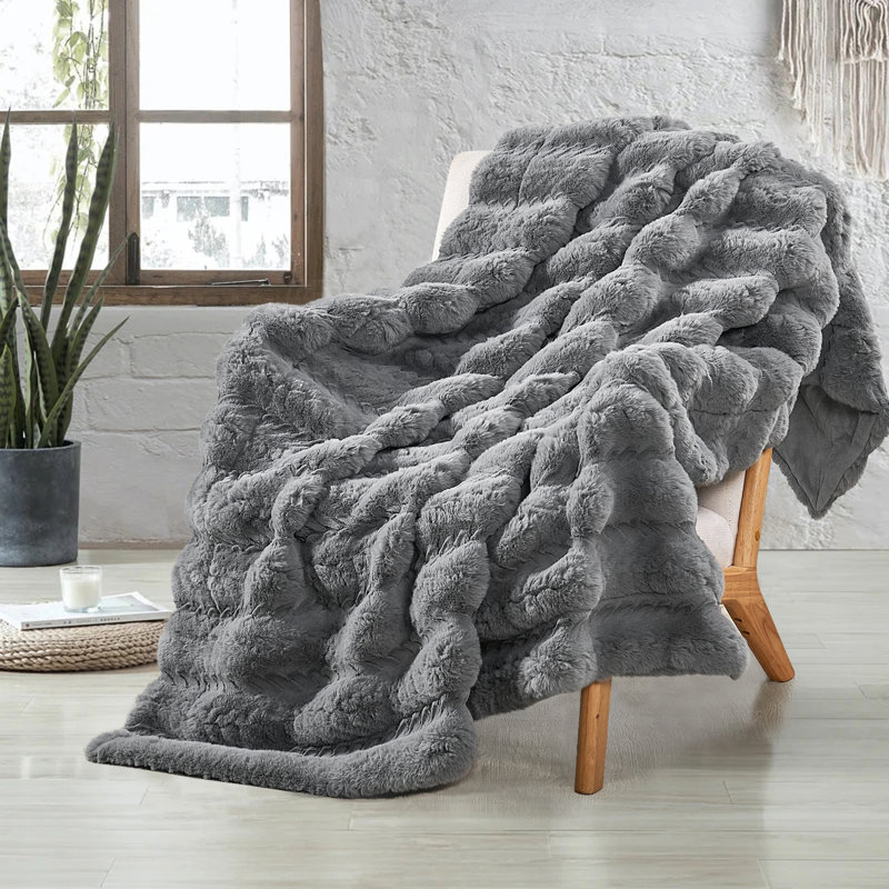 Jeté en fausse fourrure de lapin, Gris, 50 po x 60 po