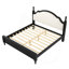 Très grand lit plateforme en bois avec structure de tête de lit tapissier et tissu beige-793776897-793776899