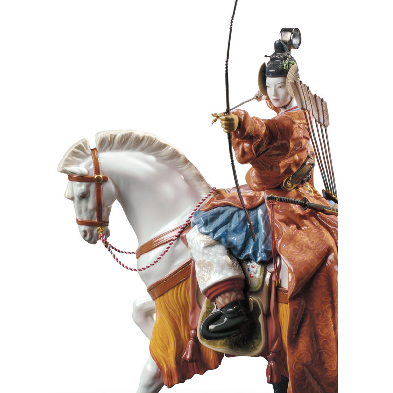 Statue archer yabusame