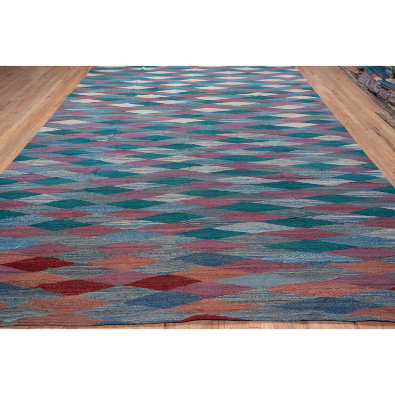 84040 Kilim