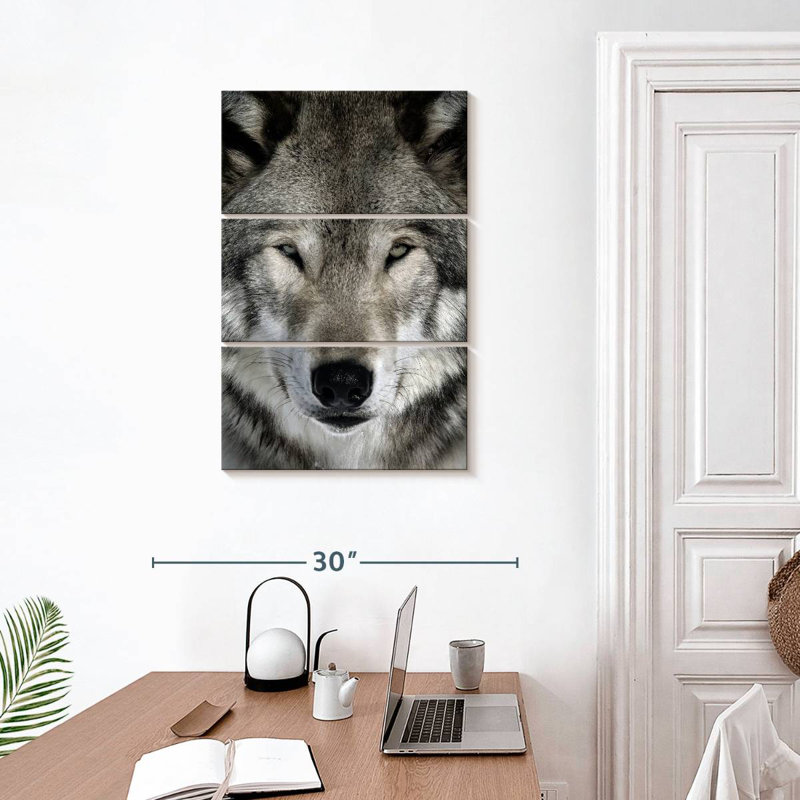 Brampt Gray Wolf Head, 32" H x 20" W