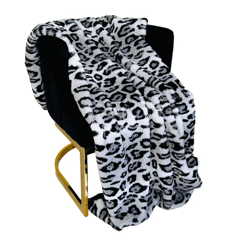 Couverture en fausse fourrure, L 102 po x L 116 po, Gris / Argent