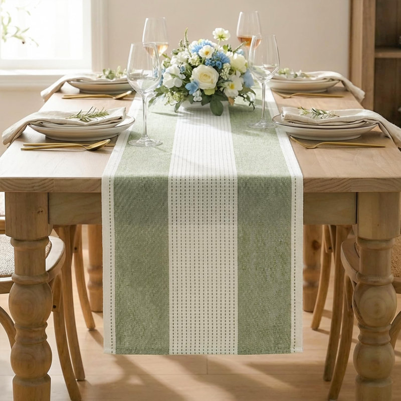 Chemin de table rustique vert sauge, tissu de macramé saisonnier