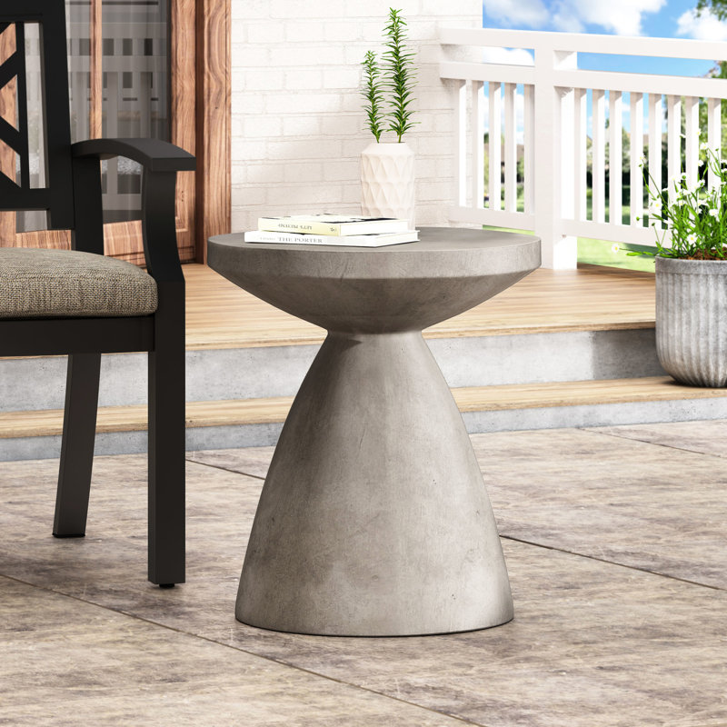 Table de bout légère en béton pour l'extérieur - Pièce fonctionnelle décorative