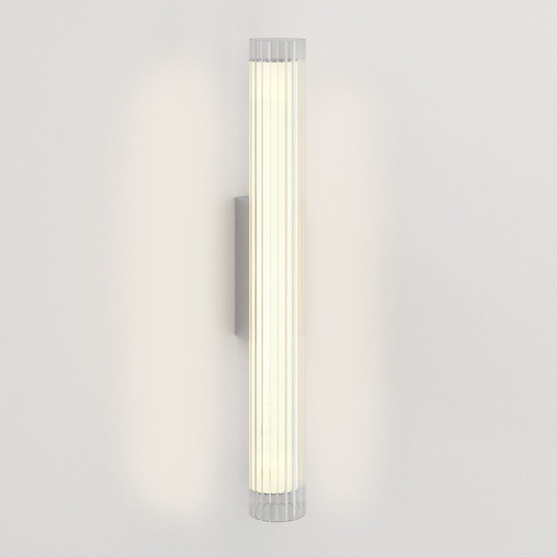 io 2700K, 605 Lumens, 26.18" H x 3.15" W x 5.28" D, Polished Chrome