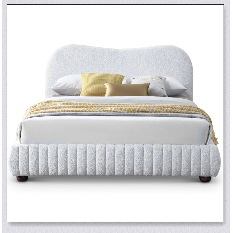 Grand lit plateforme tapissier Norme