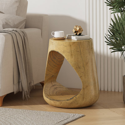 Table d'appoint, texture semblable au bois
