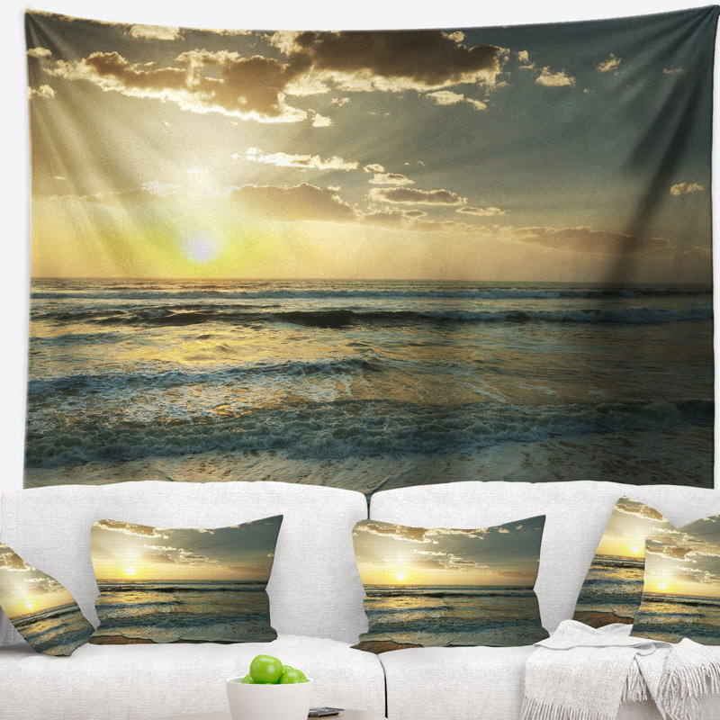 Tapisserie sombre plage et vagues au coucher du soleil, H 50 po x l 60 po