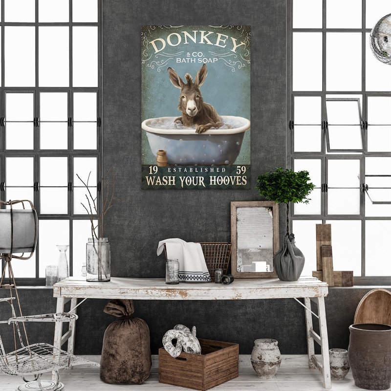 «Kordosh Donkey Bath Soap», impression sur toile, H 14 po x l 11 po x P 1,25 po