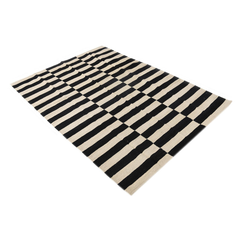Tapis noir et blanc Newsom