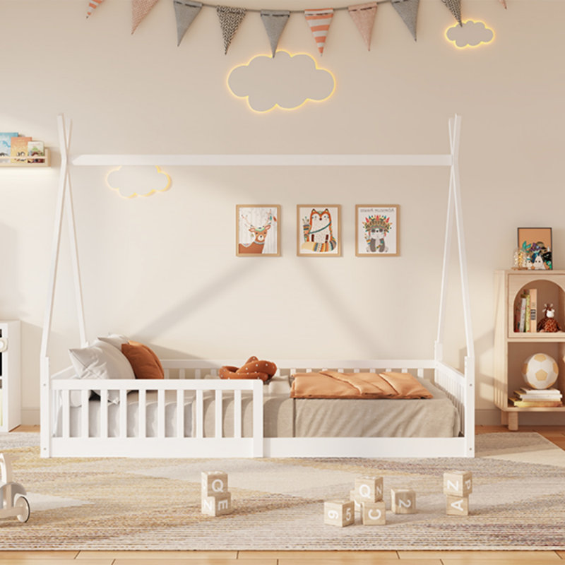 Lit simple en bois avec clôture, Blanc