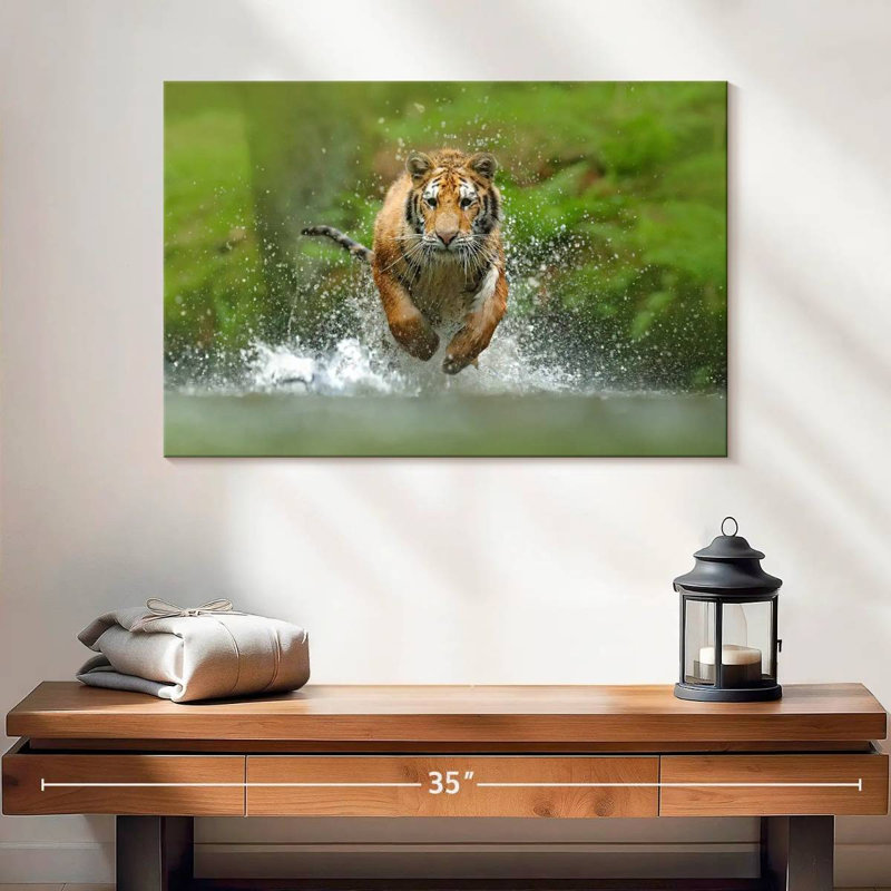 Tigre qui court, H 16 po x l 24 po