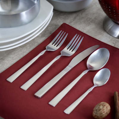 Mega Chef CRAVAT Stainless Steel (18/10) Flatware Set - Service for 4