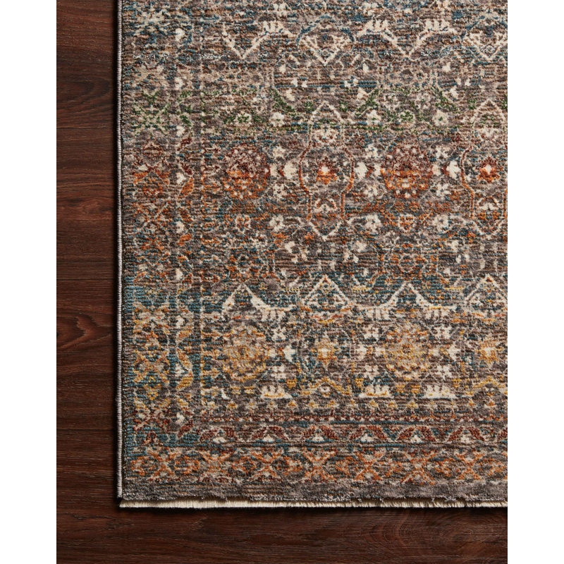 Varena Oriental Indoor Rug, 5'3" x 7'9"