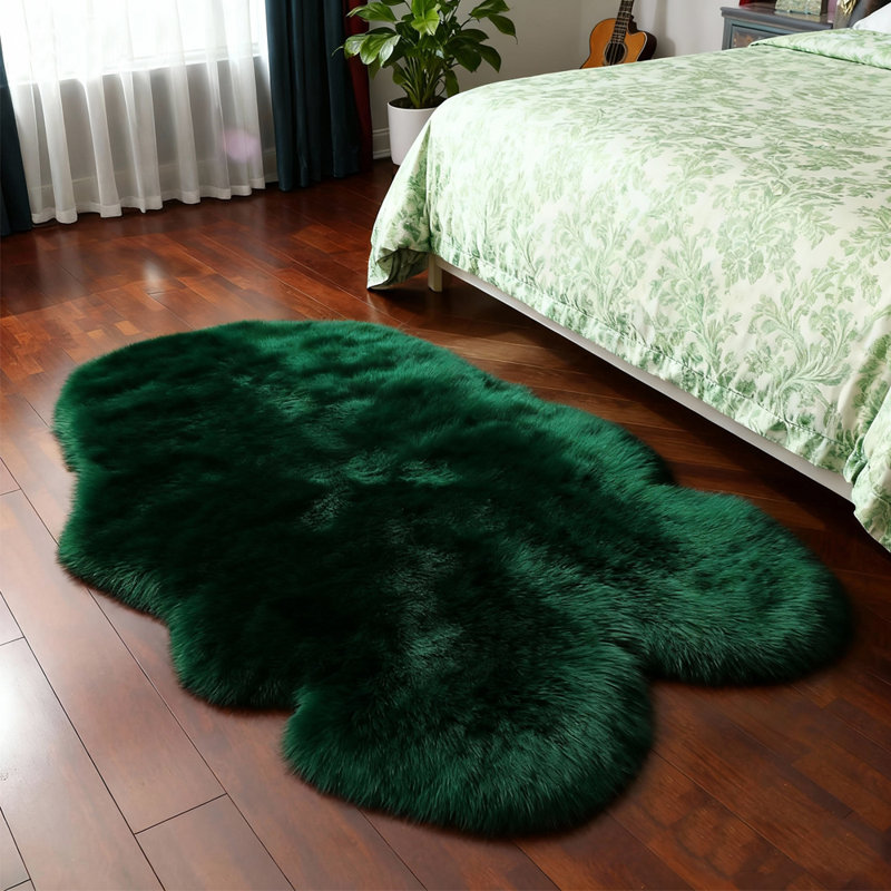 Cozy Thick Gray Faux Sheepskin Area Rug, Novelty 4' x 6'