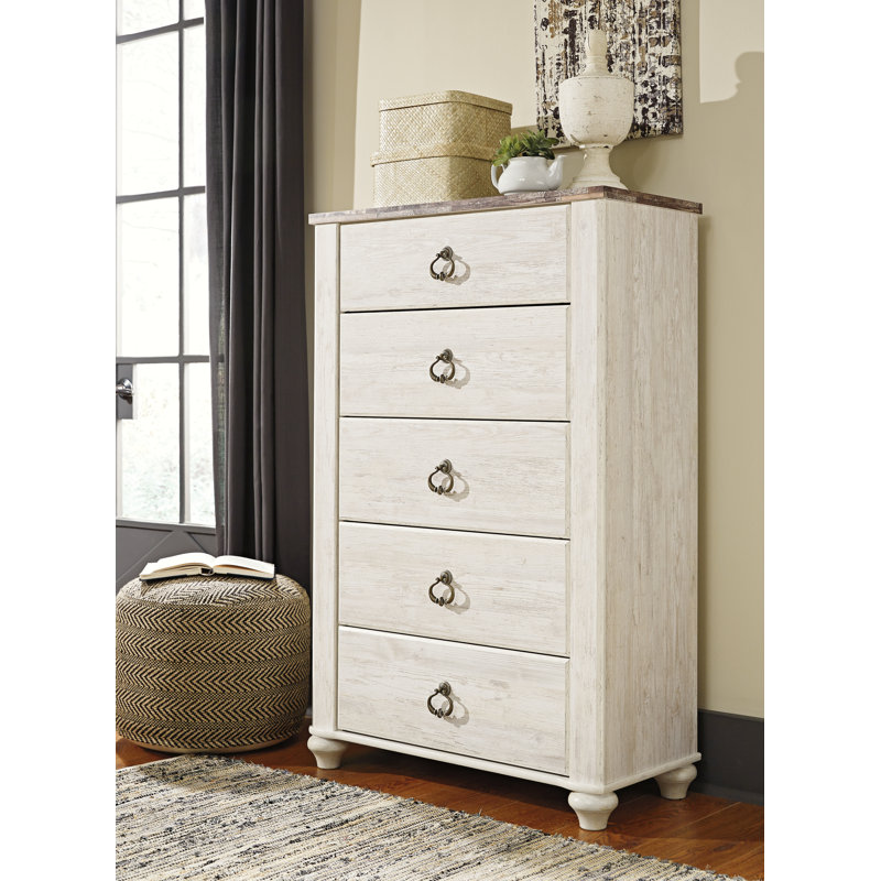 Willowton Coastal White and Brown 5-Drawer Chest