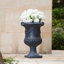 Pot de fleurs urne classique avec détails floraux-123628808-123628810