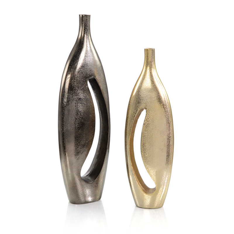 Un ensemble de deux grands vases Abertura