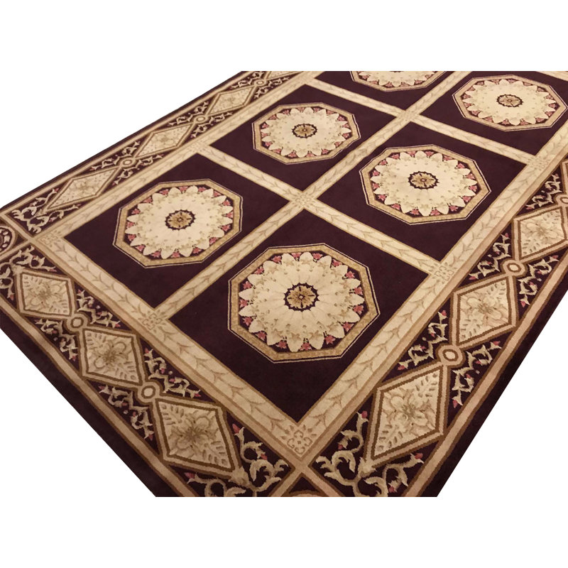 Tapis rouge noué à la main de haute qualité
