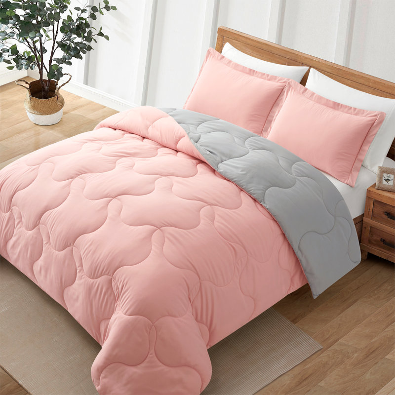 Modern & Contemporary Polyester Machine Woven Geometric Shapes Comforter, Dark Blue/Dark Gray